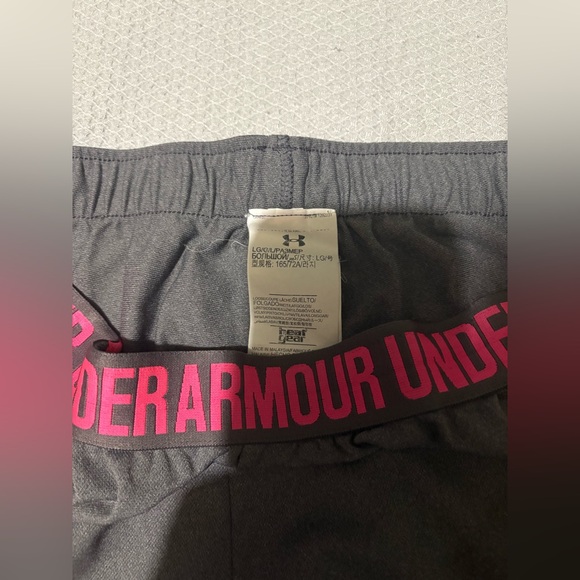 Lot of 3 Under Armour Elastic Waist Size Large Womans Shorts - Picture 2 of 10